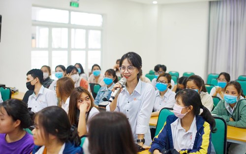 "Tips học hay" để SV Ngôn ngữ Anh " Bội thu" ngay khi ra trường